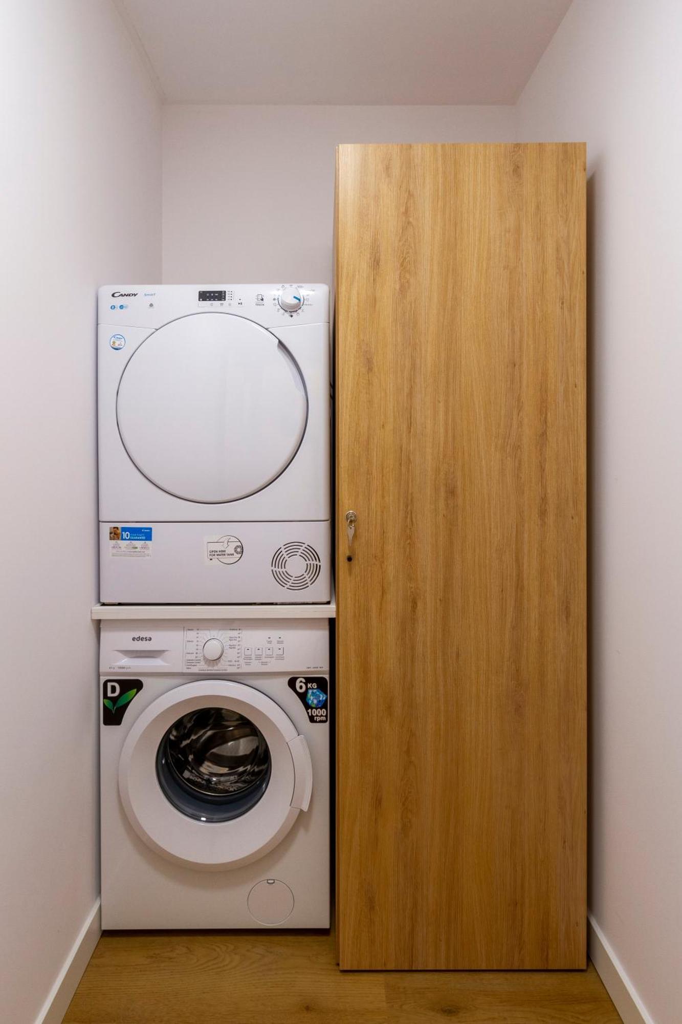 Urbanfive Apartamentos Ourense Centro Экстерьер фото
