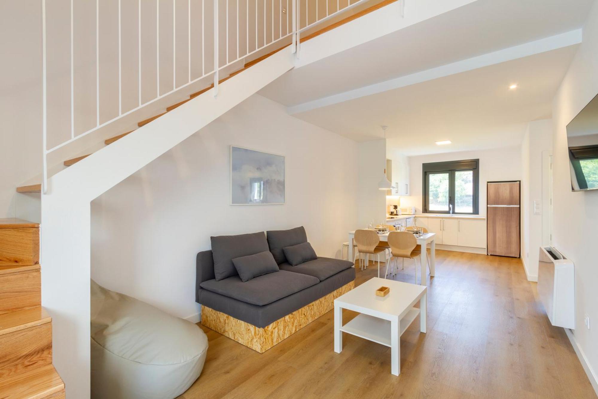 Urbanfive Apartamentos Ourense Centro Экстерьер фото