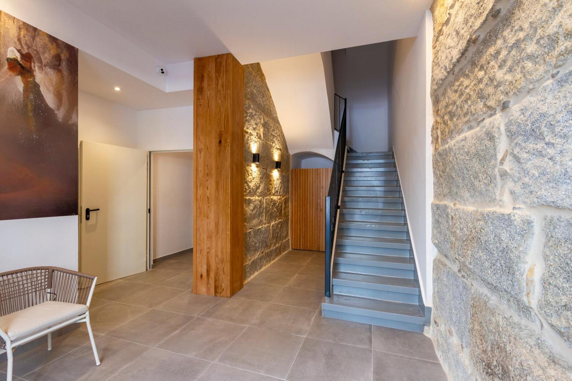 Urbanfive Apartamentos Ourense Centro Экстерьер фото